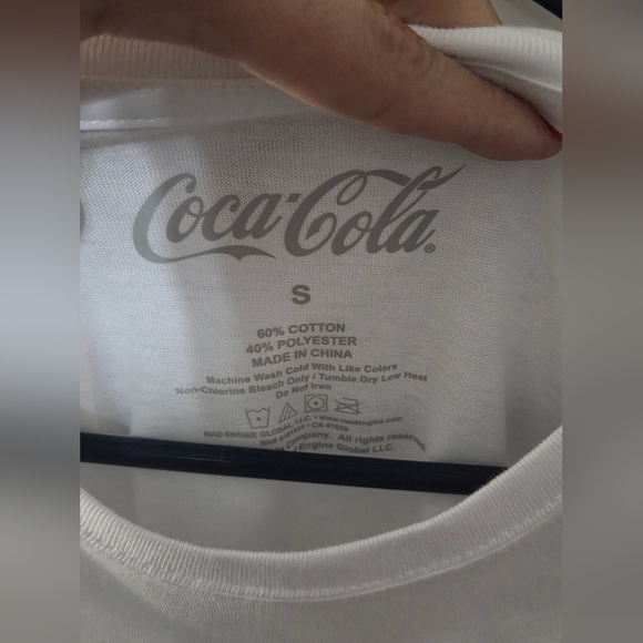 Coca-Cola Classic White T-Shirt - Picture 2 of 3